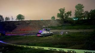 Dere kenarında çıkan kavgada biri emekli polis, iki kişi silahla vurularak yaralandı