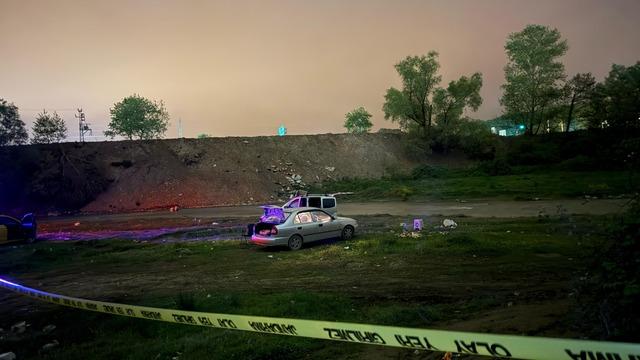 Dere kenarında çıkan kavgada biri emekli polis, iki kişi silahla vurularak yaralandı