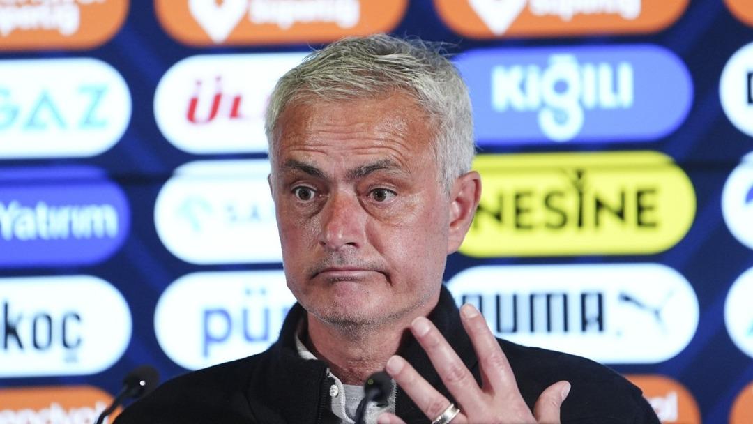 mourinho-istifa-mi-o-da-ne-25-yillik-kariyerinde-carpici-tablo-fg6r