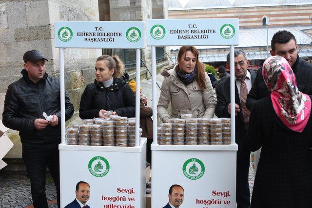 Edirne Belediyesi, Afrin şehitleri için helva dağıttı