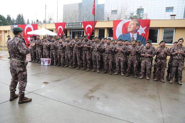 İzmir'den PÖH timi, 'Zeytin Dalı Harekatı' için uğurlandı 