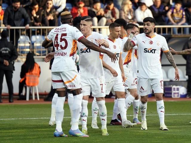 Eyüpspor maçına ilk 11'de başlamış, 45 dakikada oyundan alınmıştı! Okan Buruk o ismi takımda istemiyor