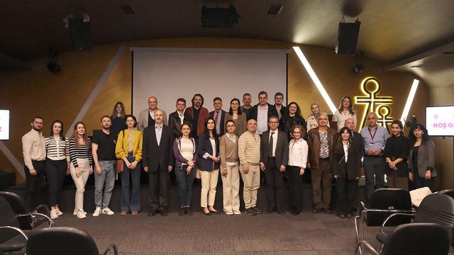 Tiroid hastalıklarında teşhis ve tedavide yenilikçi yaklaşımlar konuşuldu