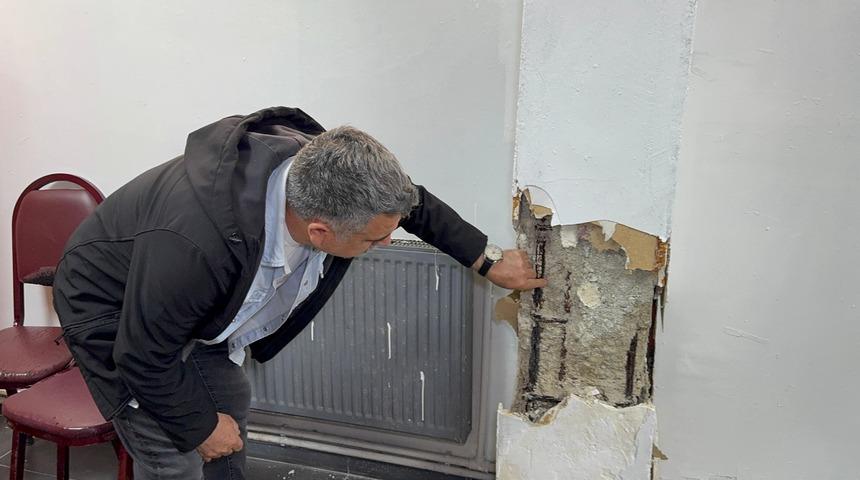 Küçükçekmece'de kolonları hasarlı binada bulunan dernek tahliye edildi! "Kendimizi güvende hissetmiyoruz"