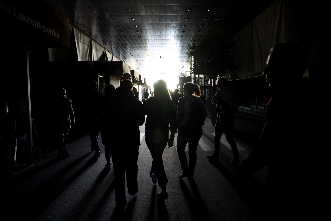 2025-04-28T172446Z_1335431320_UP1EL4S1CD8ZD_RTRMADP_3_SPAIN-ENERGY-OUTAGES