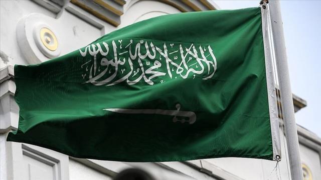 Suudi Arabistan’dan hacca izinsiz gelenlere 10 yıl ülkeye giriş yasağı