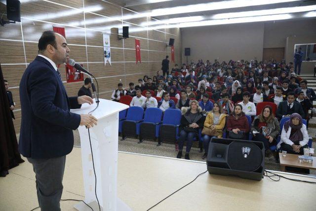 Öğrenciler için sinema günü düzenlendi