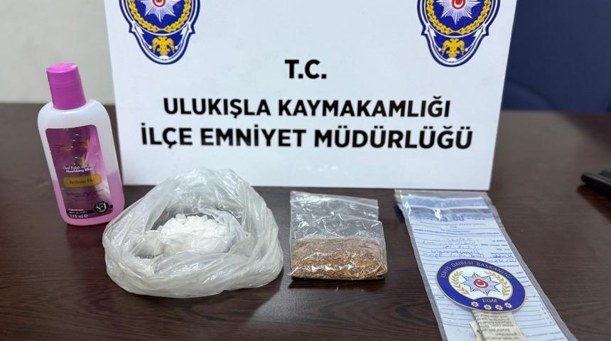 Niğde'de uyuşturucu operasyonunda yakalanan 2 şüpheli tutuklandı