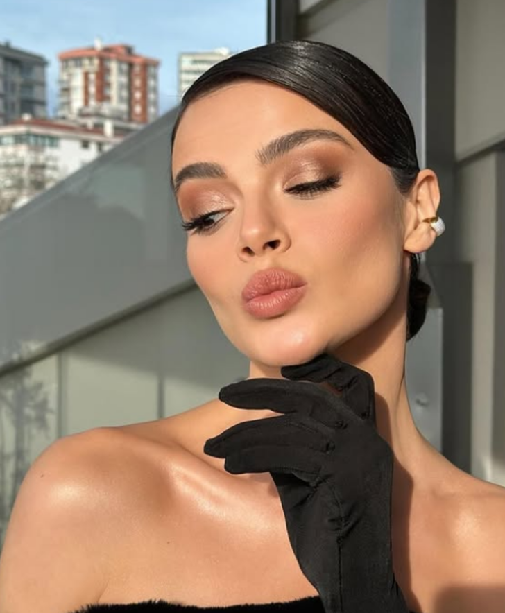 Uzak Şehir'in Alya'sı Sinem Ünsal nasıl bu kadar fit? Sırrını anlattı G1