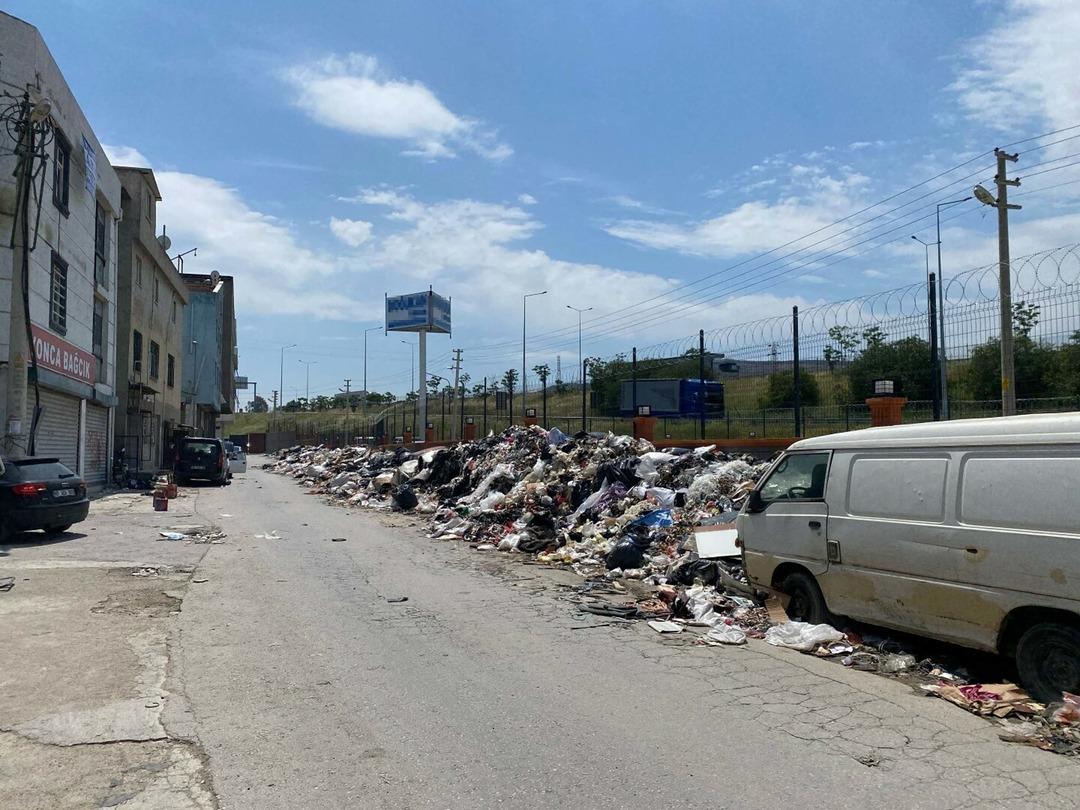 AYAKKABICILAR-SITESI’NDE-COP-YIGINLARI_685597_203068
