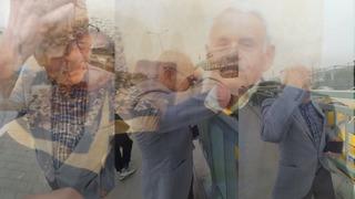 Karısını otobüste unuttu: Göremeyince ne yapacağını şaşırdı... O anları torunu kayda aldı