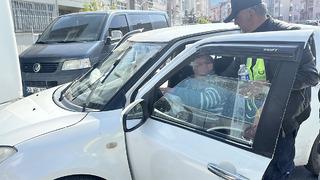 Ehliyetine 2042 yılına kadar el koymuşlardı! Otomobiliyle park halindeki otobüse çarpınca gerçek ortaya çıktı