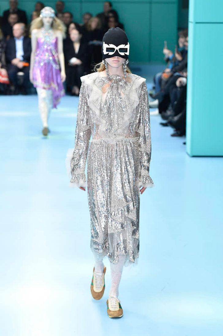 Kafalarını ellerine alıp yürüdüler G4