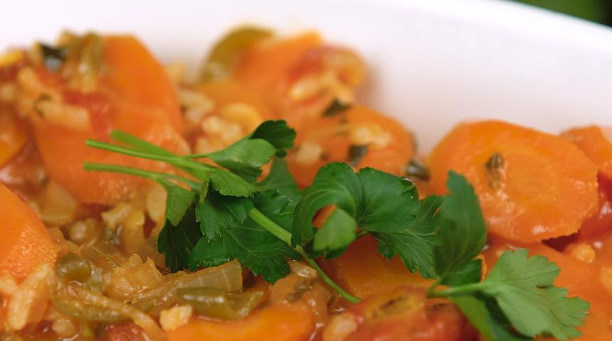 Sofranıza meze olsun: Zeytinyağlı havuç tarifi