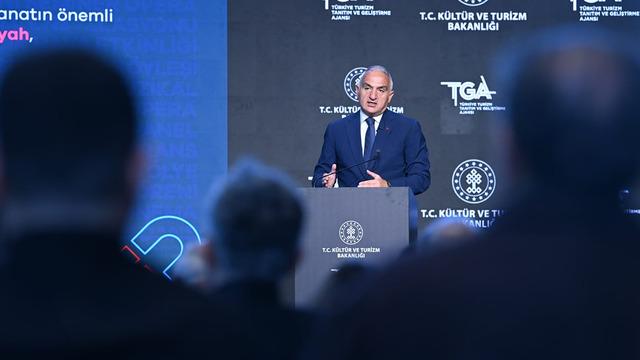 Kültür ve Turizm Bakanı Ersoy 2025 yılı hedefini açıkladı: '65 milyon ziyaretçi, 64 milyar dolar'