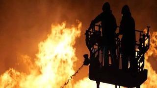 Hindistan'da otelde yangın: 15 ölü