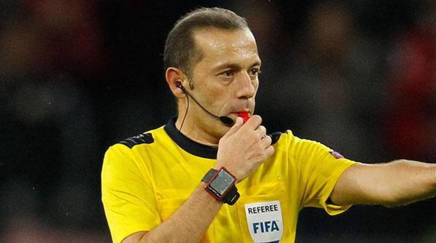 Beşiktaş- Fenerbah&ccedil;e derbisinde C&uuml;neyt &Ccedil;akır d&uuml;d&uuml;k &ccedil;alacak