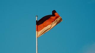 Alman ekonomisi, ilk çeyrekte yüzde 0,2 büyüyerek teknik resesyonun kıyısından döndü