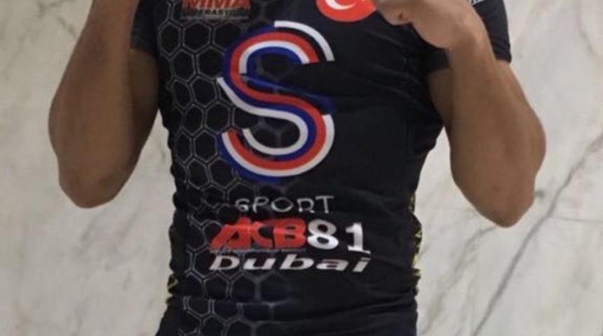 Kağıt toplayan şampiyon d&ouml;v&uuml;ş&ccedil;&uuml;ye, Sadettin Saran'dan destek