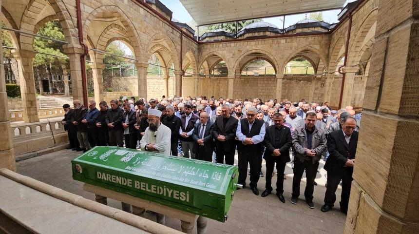 Eşi tarafından öldürülen 5 çocuk annesi Rabia, memleketinde toprağa verildi