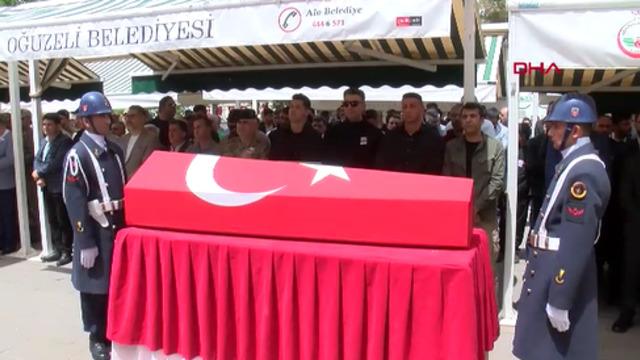 Şehit astsubay son yolculuğa uğurlandı