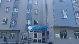 Silivri'de depremde hasar alan Gazi İmam Hatip Ortaokulu'na tahliye kararı