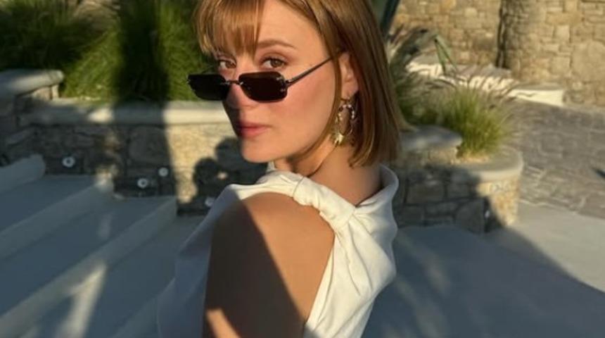 Anne olmak için gün sayıyor... Gizem Karaca dergi çekimi için kamera karşısına geçti