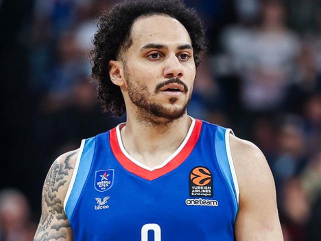Anadolu Efes, Panathinaikos’u elinden kaçırdı!