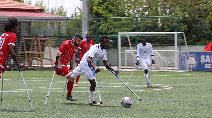 Ampute Futbol Türkiye Kupası'nda finale çıkan takımlar belli oldu