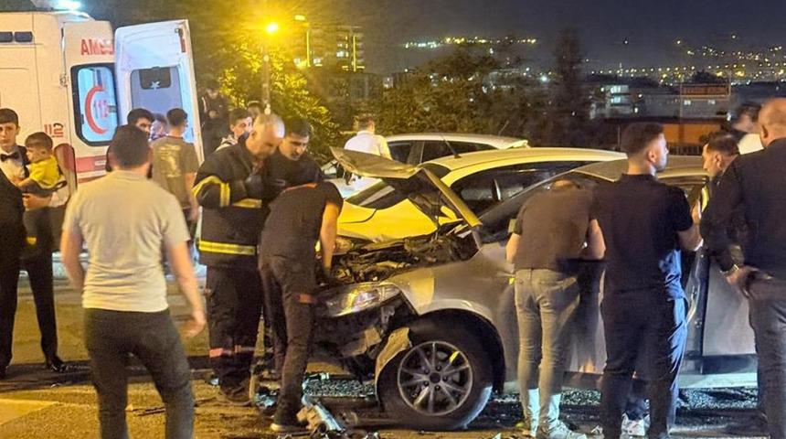 Batman'da feci kaza! Yaralılar var