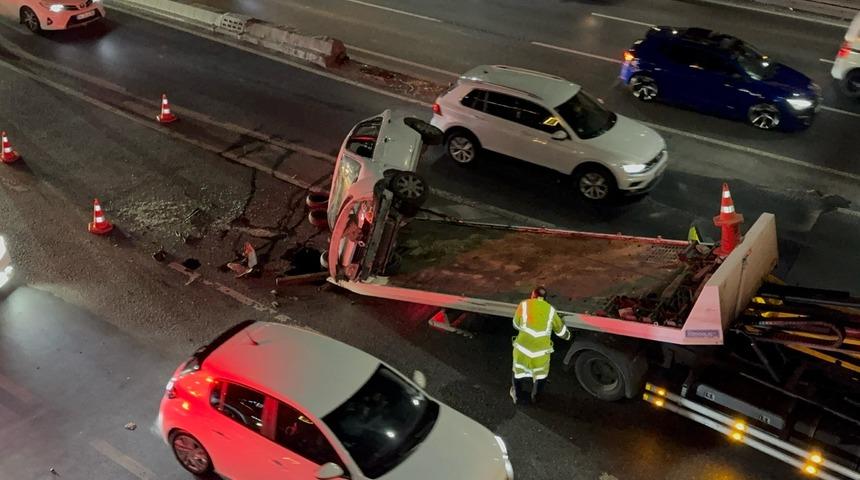 Küçükçekmece'de takla atan otomobilin sürücüsü yaralandı