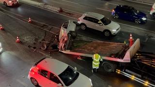 Küçükçekmece'de takla atan otomobilin sürücüsü yaralandı