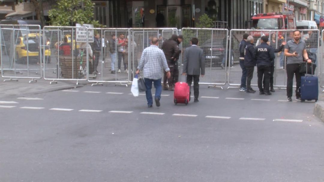 ISTANBUL---TAKSIME-CIKAN-YOLLAR-TRAFIGE_687934_203835