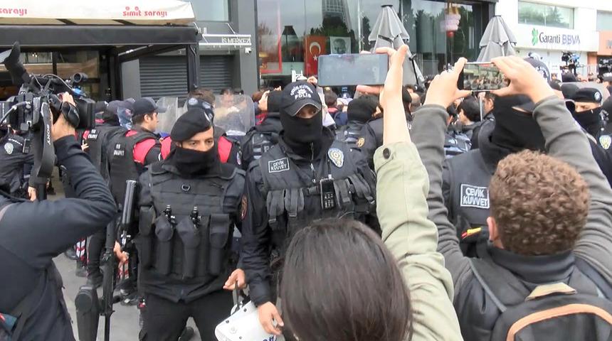 Taksim’de 1 Mayıs gerginliği! Müdahale edildi, gözaltılar var... Mahmut Tanal bu kez de gözaltı aracına çıktı