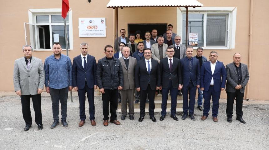 Başkan Atilla il&ccedil;eleri gezdi