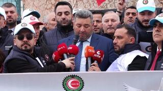 HAK-İŞ Taksim'de: 1 Mayıs'ı barikatsız, TOMA'sız, biber gazsız, huzur ve kardeşlik içinde kutlamayı arzuluyoruz