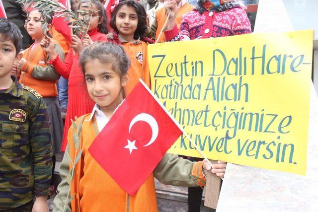 İlkokulu öğrencilerinden askerlere mektup