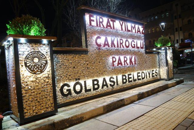 Gölbaşı’nda parklara dekoratif isim tabelası yapıldı