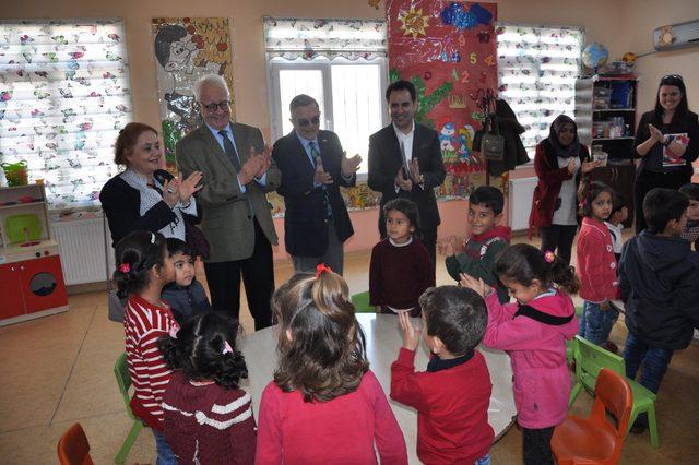 IPA heyeti, Nizip'te Suriyelileri ziyaret etti