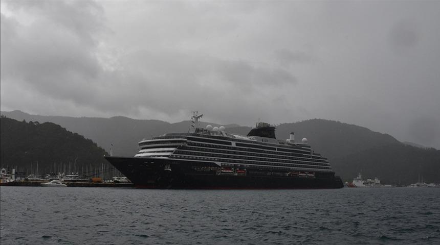 Marmaris'e "Explora I" kruvaziyeriyle 590 yolcu geldi