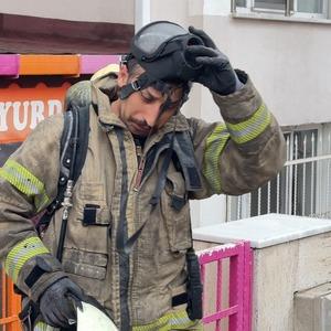 İstanbul'da kız öğrenci yurdunda yangın panik yarattı