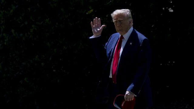 Beyaz Saray'da 'Signal Yemen' skandalı! Trump kritik ismi görevden aldı