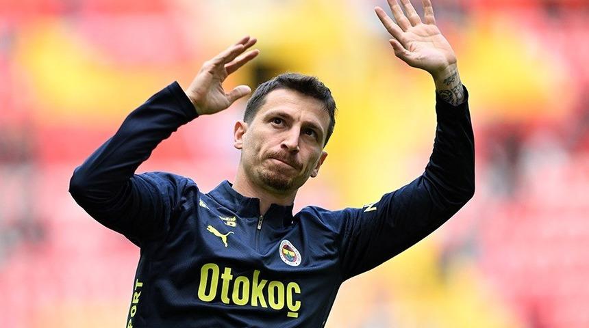 Sezonu kapattığı iddia ediliyordu! Fenerbahçeli Mert Hakan Yandaş sosyal medya hesabından açıkladı: Hastanede tedavi görüyorum...