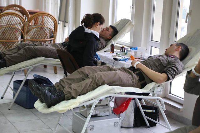 Tekirdağ'da jandarmadan harekata destek için kan bağışı