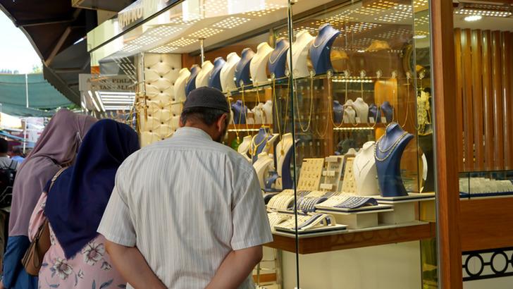 'Manipülasyonun göbeğinde...' Panik yapıp altın almışlardı! Önümüzdeki hafta için o rakamı açıkladı G1
