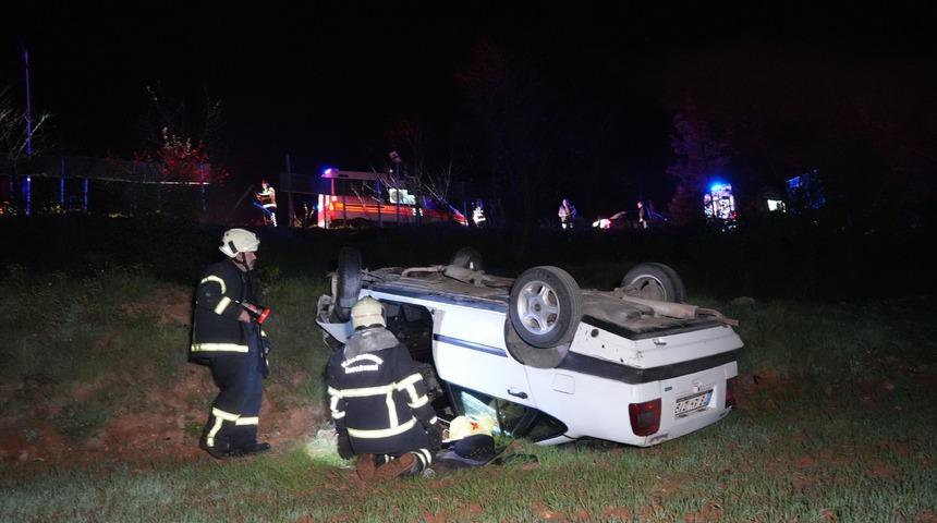 Kontrolden çıkan otomobil 40 metre yükseklikten tarlaya uçtu