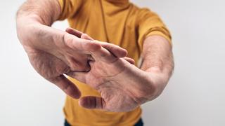 Parmaklarımız neden çıtlar? Sebebi nedir?