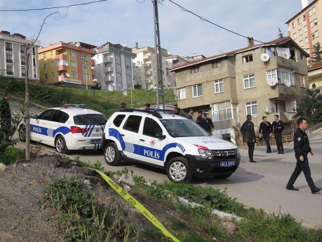  Ataşehir'de hareketli dakikalar: 5 katlı bina boşaltıldı (1)