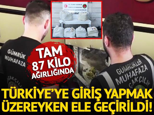 Türkiye'ye giriş yapmak üzereydi: Kapıkule Sınır Kapısı’nda bir otobüste 87 kilo 752 gram uyuşturucu ele geçirildi!