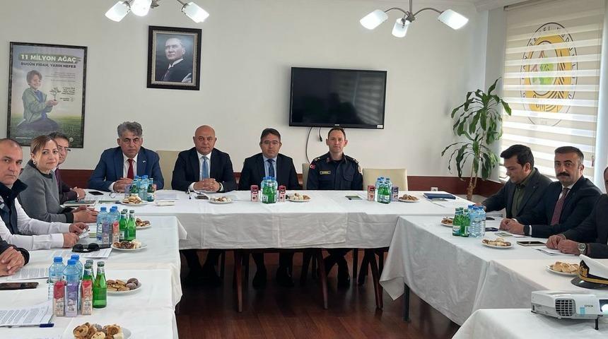 Marmaris’te 2025 yılı orman yangınlarıyla mücadele komisyonu toplandı